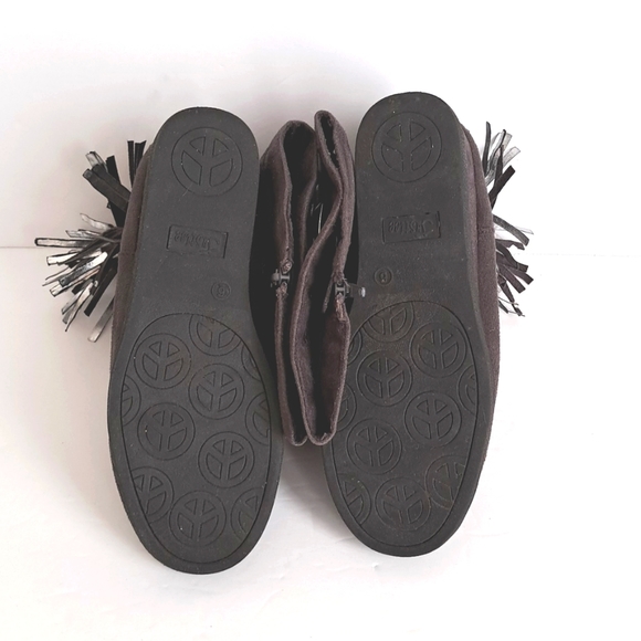 Justice Fringe Wedge Boots, gray, Womens Sz 6 US, RN # 107931 - Picture 4 of 10